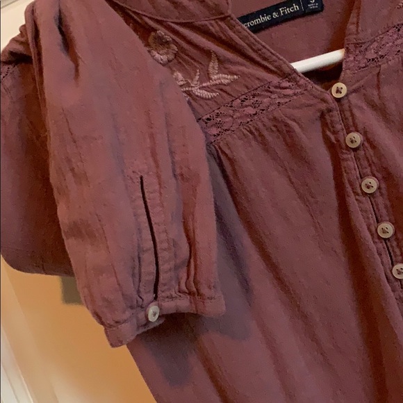 a&f peasant top. Brand new. - Picture 6 of 6